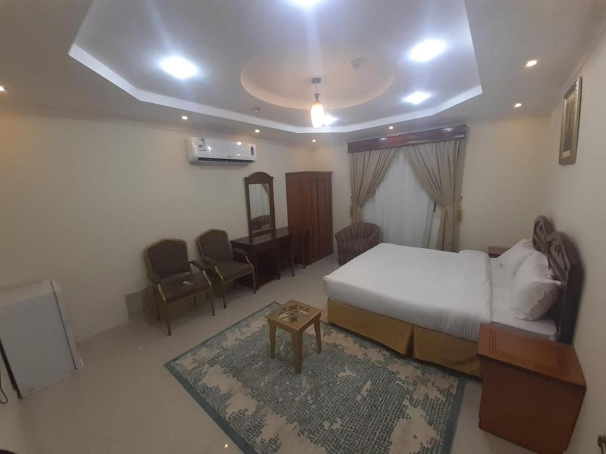 فندق المأوي العريض شهري وسنوي Apartemen Medina